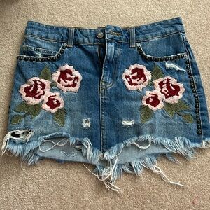 Free people denim skirt with flower embroidered